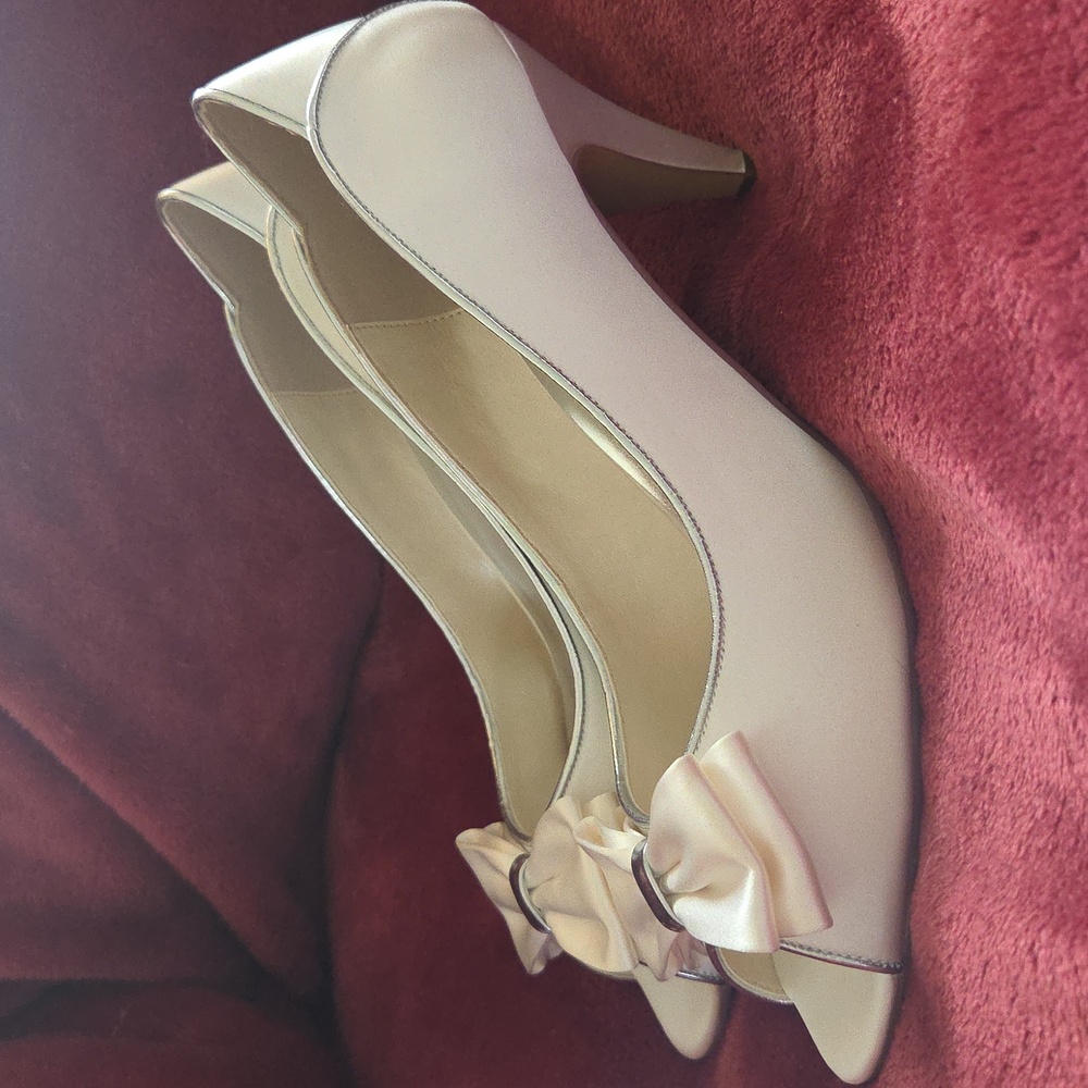 Elegant Park Dress Heels White Size 9m - Picture 2 of 5